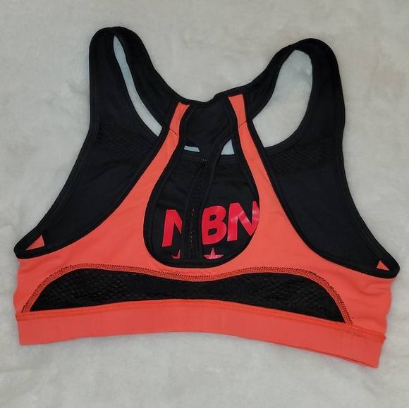 New Balance NB Dry Sports Bra Size Small - Picture 16 of 16